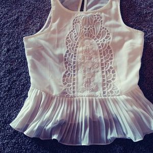 Do & Be White Top Size Small